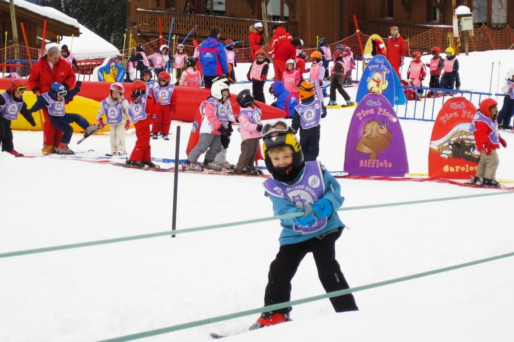 Zakaj je otroka dobro vpisati na športno dejavnost Zakaj je otroka dobro vpisati na športno dejavnost