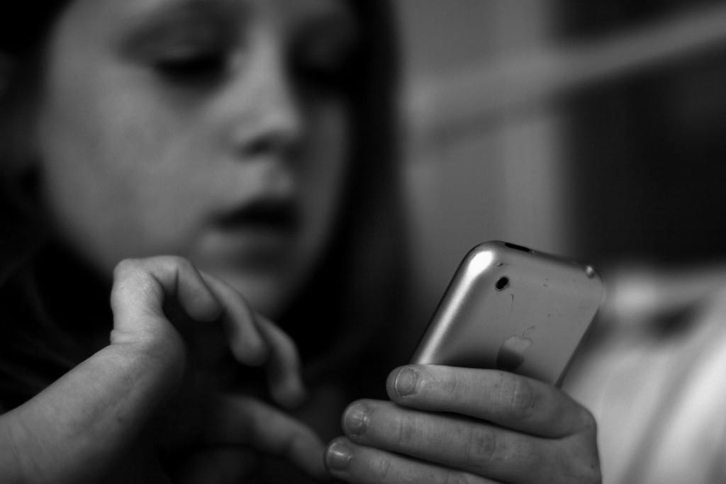 Zakaj morajo biti mobilne naprave prepovedane otrokom, mlajšim od 12 let