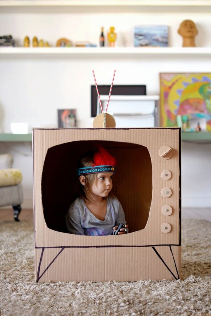 tv-iz-kartona