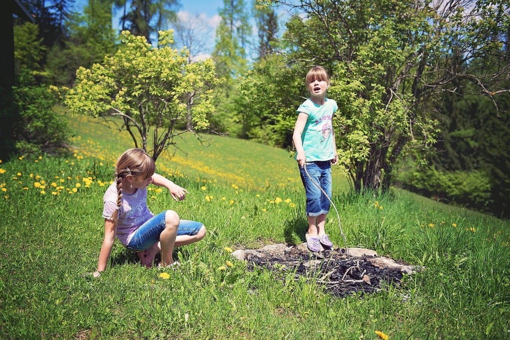 Pozor, klopi prežijo (tudi) na otroke! Pozor, klopi prežijo (tudi) na otroke!
