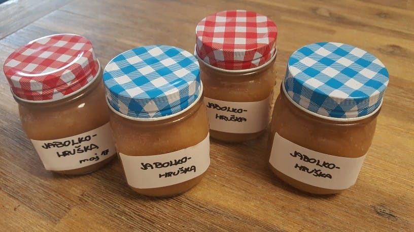 Recept: Domača sadna kašica jabolko-hruška za dojenčke Recept: Domača sadna kašica jabolko-hruška za dojenčke